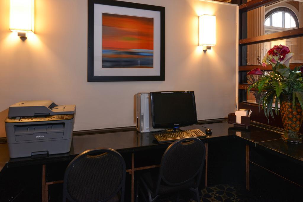 Baltimore Plaza Hotel Eksteriør bilde